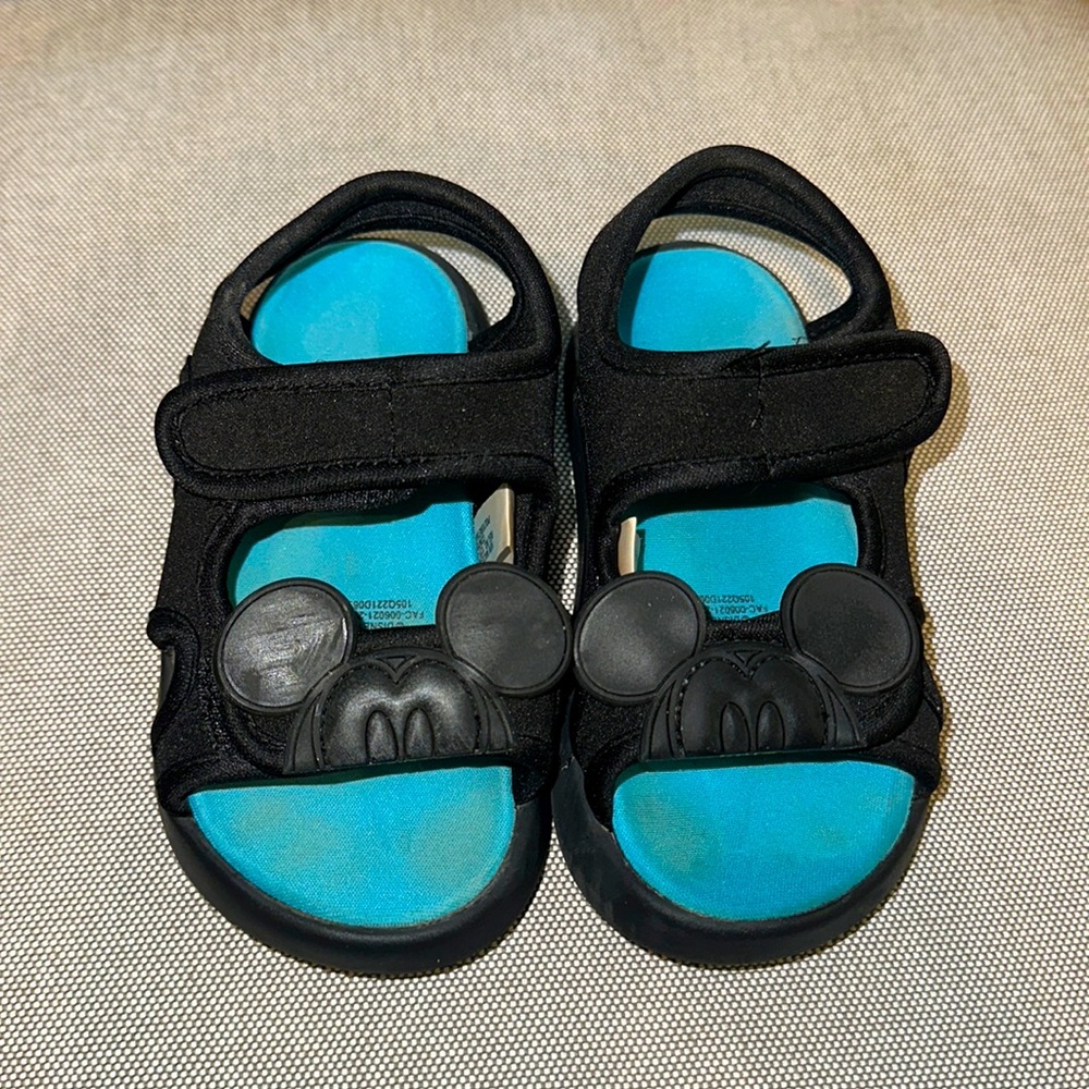 Disney Mickey Sandals - Size 7/8